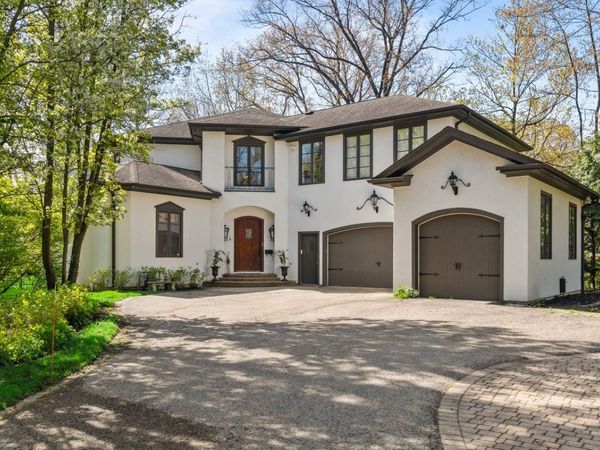 697 Bluff Road, Lake Bluff, IL 60044