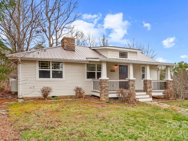 90 Palmer Ford Road, Weaverville, NC 28787