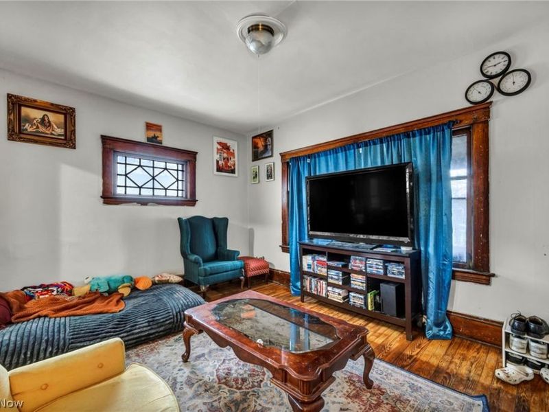 6904 Lawn Avenue, Cleveland, OH 44102 Photo 10