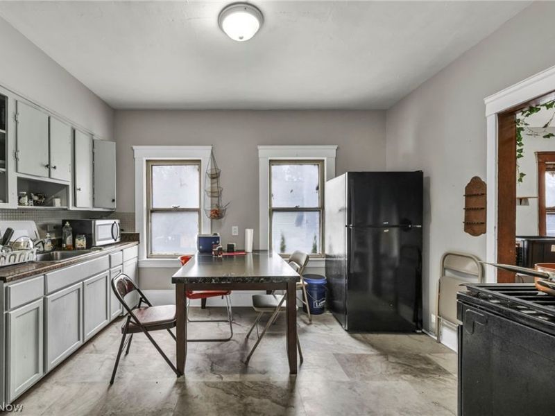 6904 Lawn Avenue, Cleveland, OH 44102 Photo 16