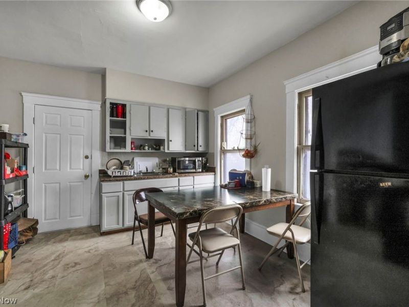 6904 Lawn Avenue, Cleveland, OH 44102 Photo 17