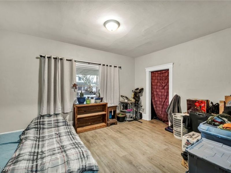 6904 Lawn Avenue, Cleveland, OH 44102 Photo 19