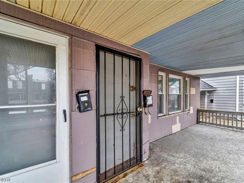 6904 Lawn Avenue, Cleveland, OH 44102 Photo 3