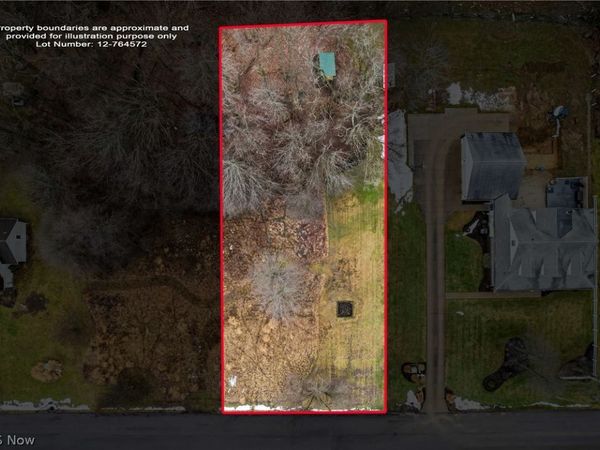 Lakeview Drive , Hubbard, OH 44425