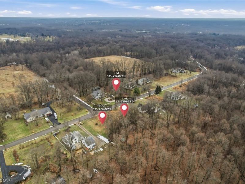 Lakeview Drive, Hubbard, OH 44425 Photo 3