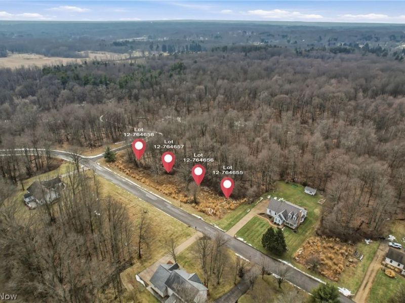 Lakeview Drive, Hubbard, OH 44425 Photo 3