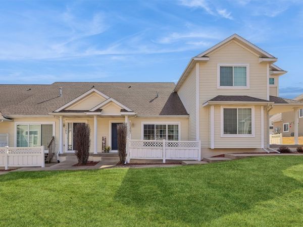 15407 Hammontree Drive, Urbandale, IA 50323