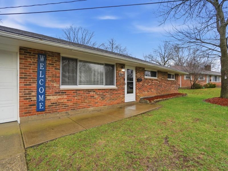 309 Virginia Court, Lebanon, OH 45036 Photo 4