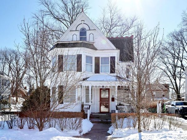 7 Clinton Place , Suffern, NY 10901