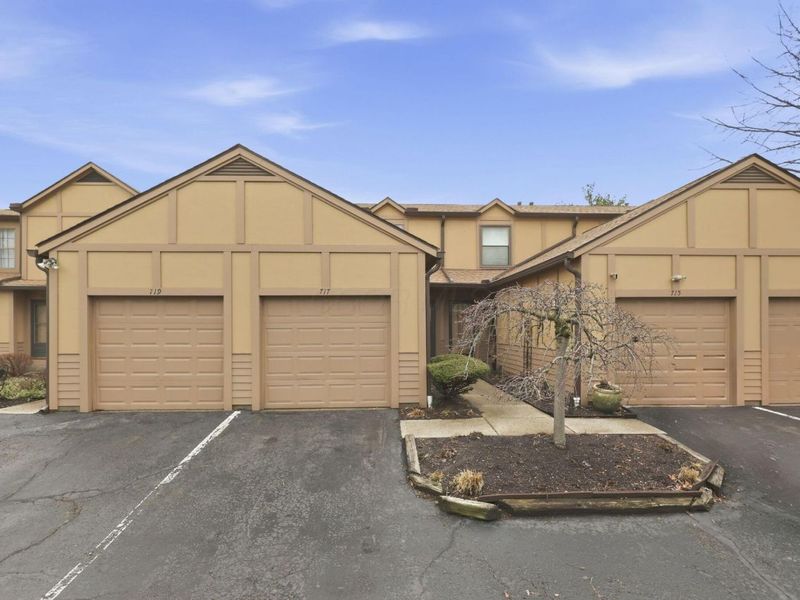 717 Alta View Court , Unit 28, Columbus, OH 43085 Photo 1