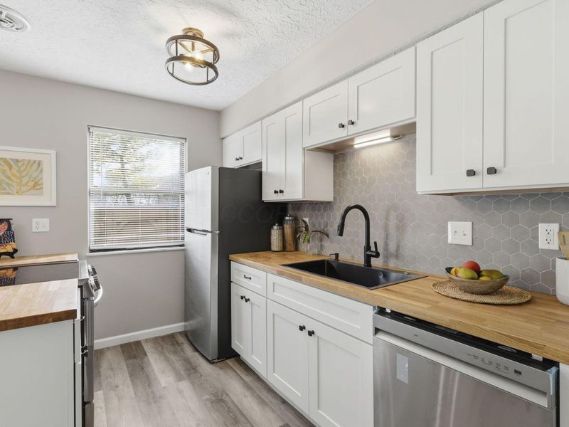 717 Alta View Court , Unit 28, Columbus, OH 43085 Photo 9