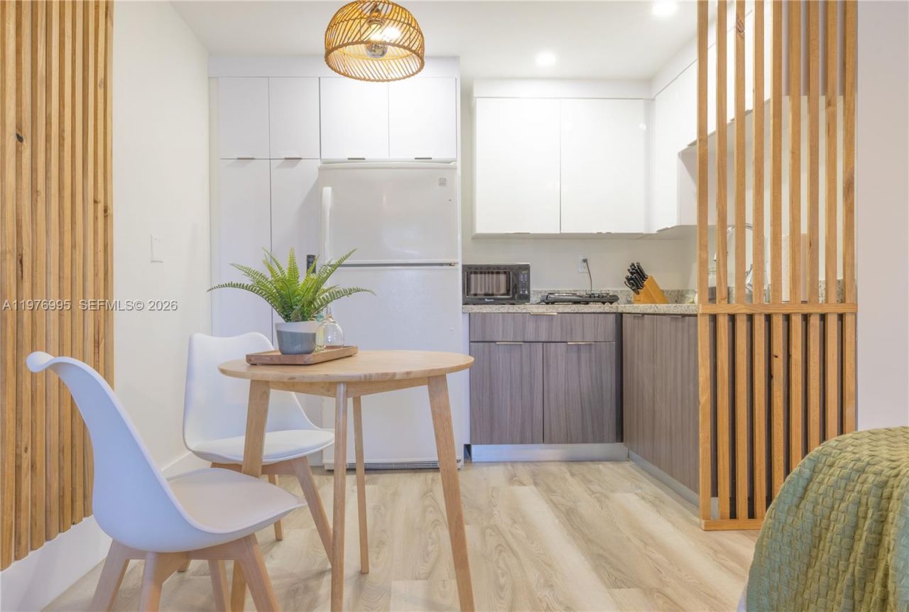 1836 NW 16th Ter , Miami, FL 33125 Photo