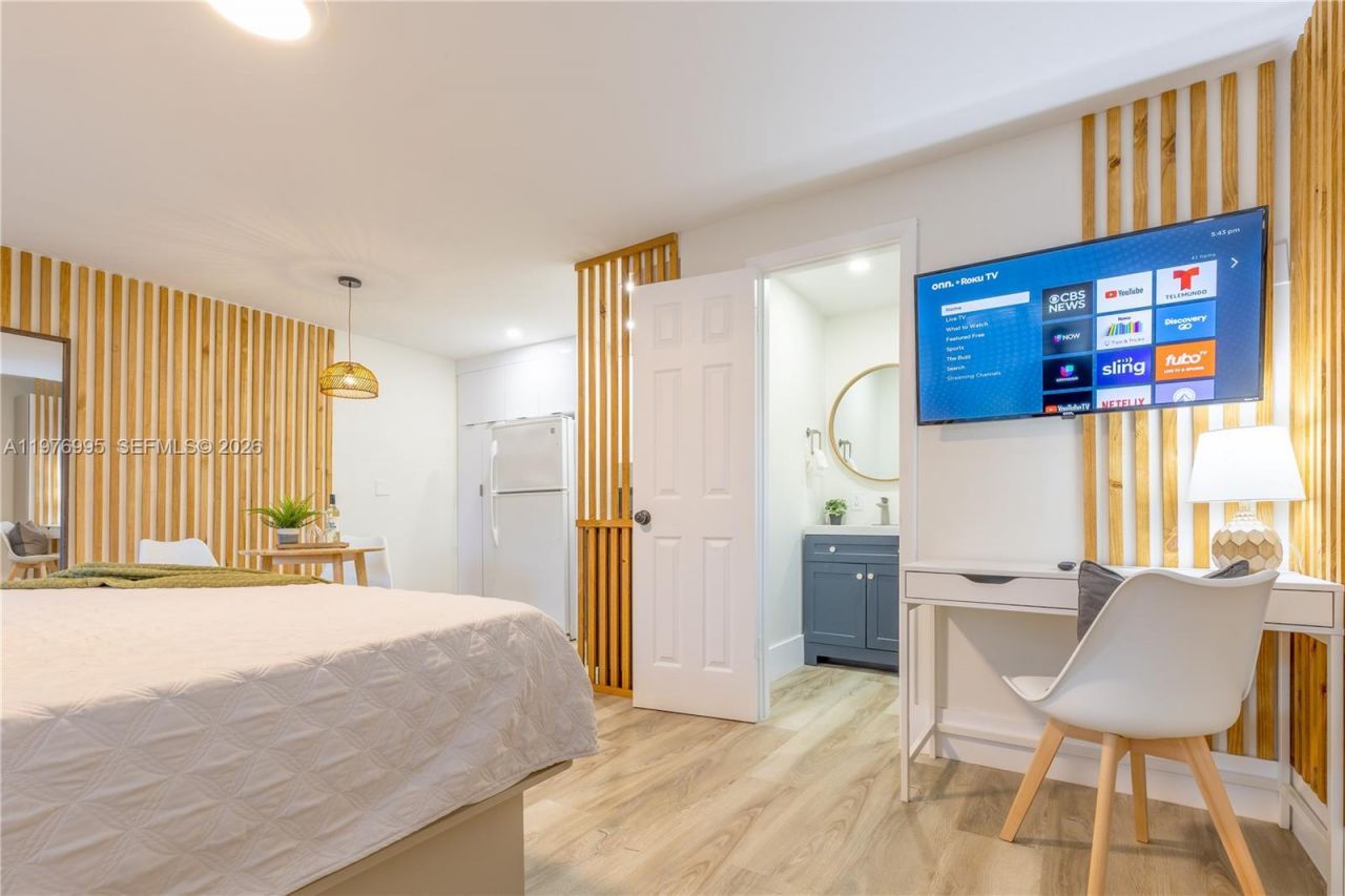 1836 NW 16th Ter , Miami, FL 33125 Photo