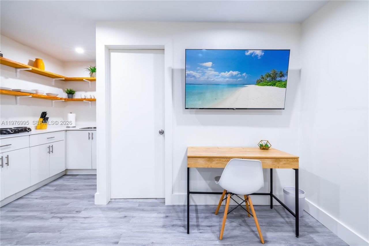 1836 NW 16th Ter , Miami, FL 33125 Photo