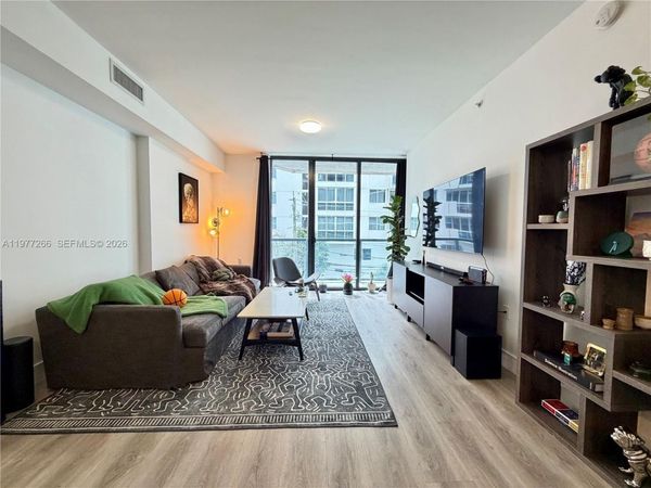 201 SW 17th Rd , Unit 304, Miami, FL 33129