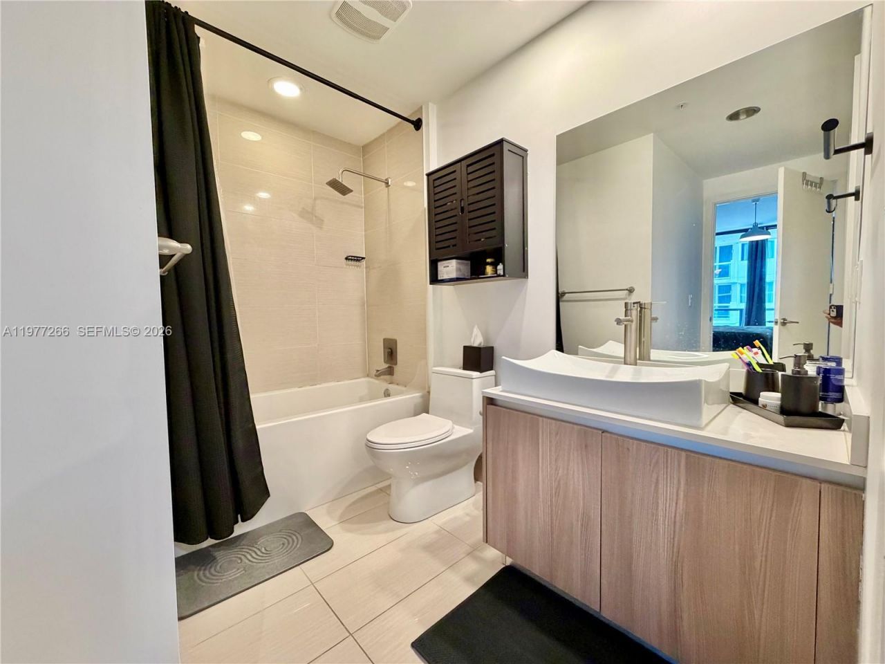 201 SW 17th Rd , Unit 304, Miami, FL 33129 Photo