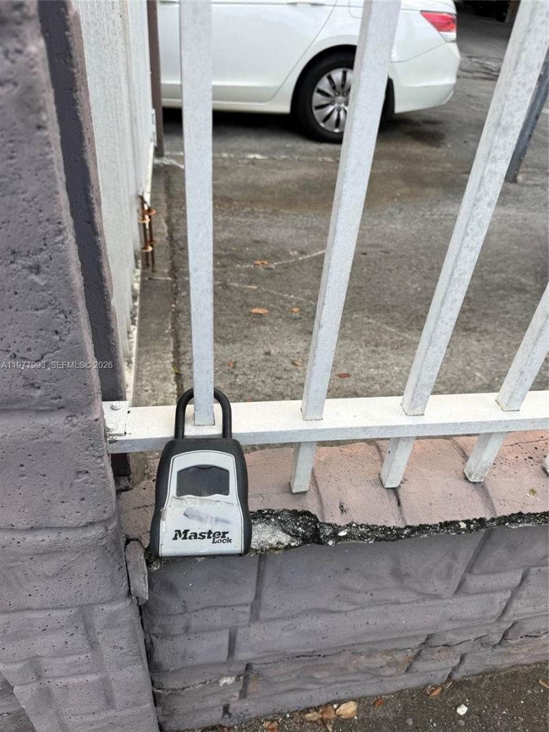 2536 NW 24th St , Unit 4D, Miami, FL 33142 Photo