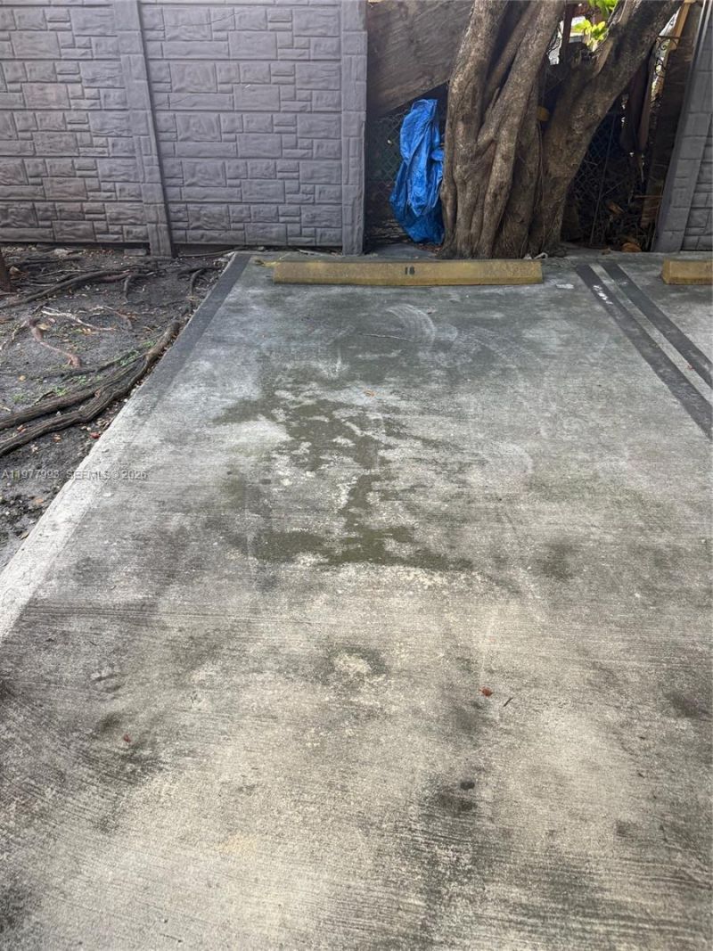 2536 NW 24th St , Unit 4D, Miami, FL 33142 Photo