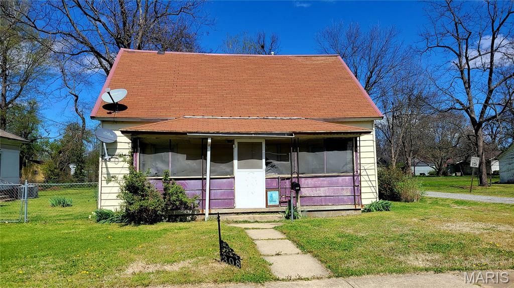 308 W Cleveland, Charleston, MO 63834 Main Photo