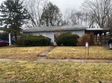 5008 Southgate Avenue, Lansing, MI 48910