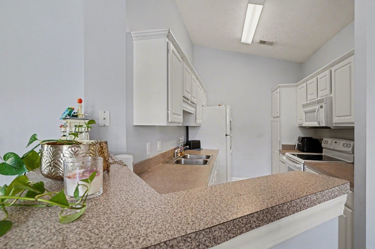 1141 Peace Pipe Pl. Photo 13