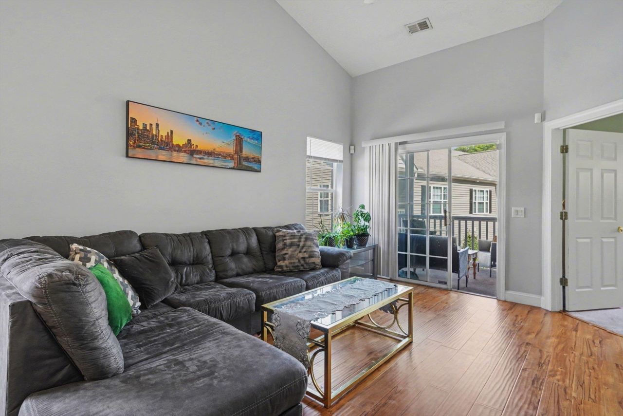 1141 Peace Pipe Pl. Photo 6