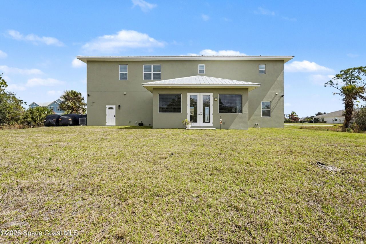 5570 Sanctuary Avenue, Grant, FL 32949 Photo