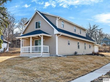 4624 N 37th Street, Omaha, NE 68111