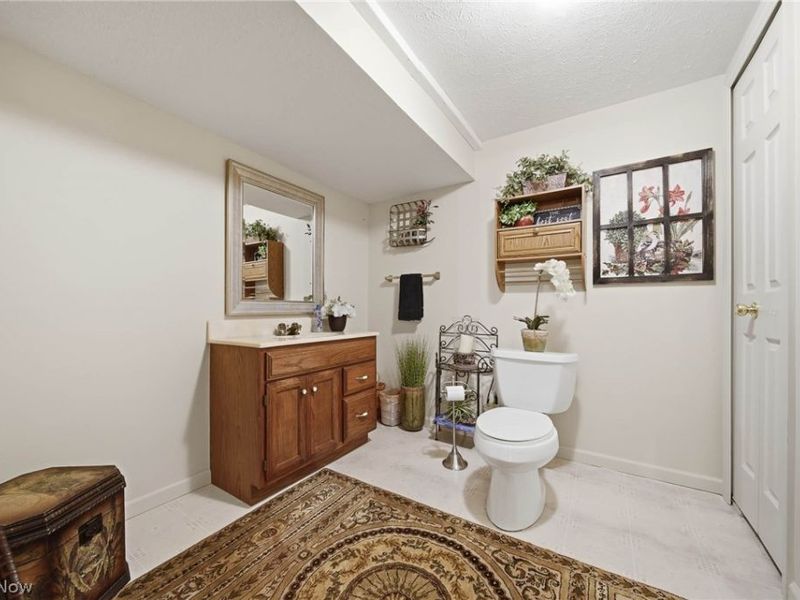 7450 Angel Drive NW, North Canton, OH 44720 Photo 16