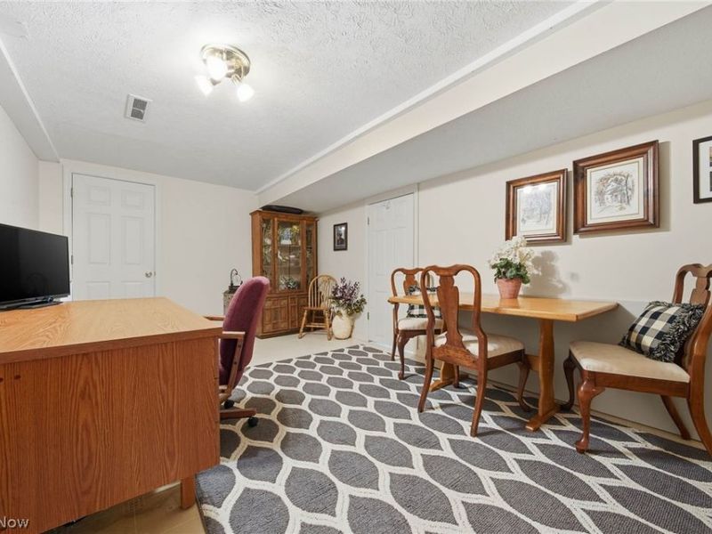 7450 Angel Drive NW, North Canton, OH 44720 Photo 17