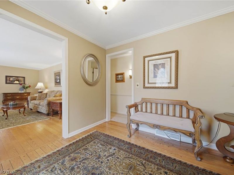 7450 Angel Drive NW, North Canton, OH 44720 Photo 2