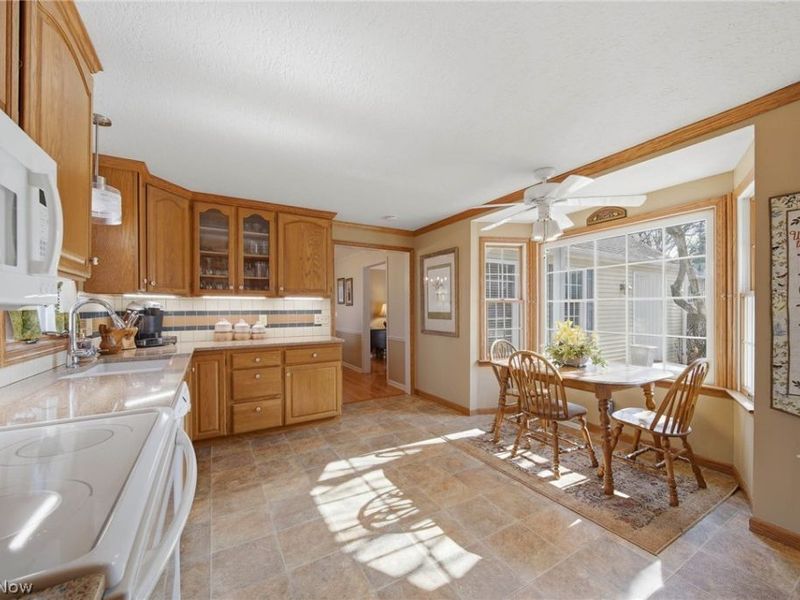 7450 Angel Drive NW, North Canton, OH 44720 Photo 6