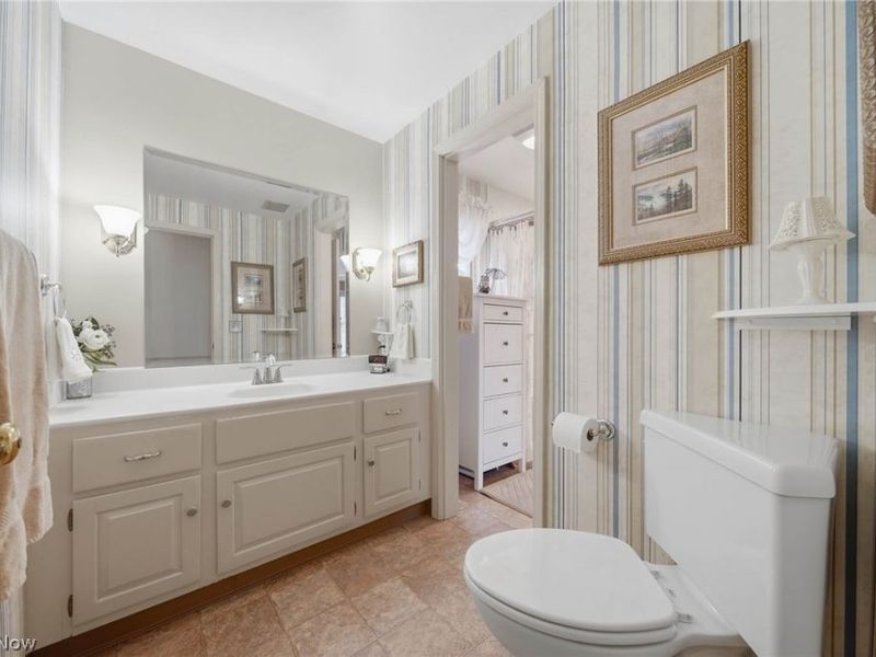 7450 Angel Drive NW, North Canton, OH 44720 Photo 9