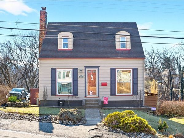 447 Meadowbrook Dr, North Versailles, PA 15137