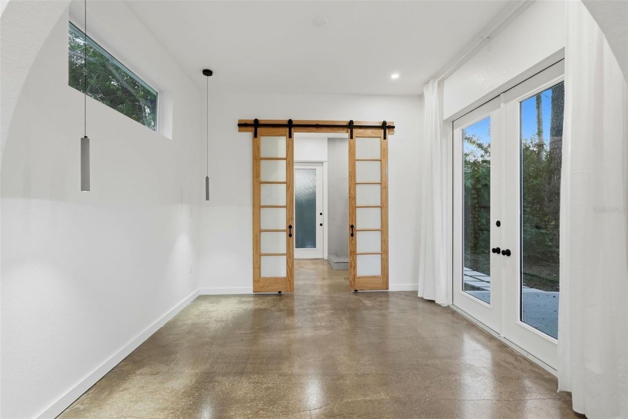 4631 Queensboro Avenue S, Saint Petersburg, FL 33711 Photo