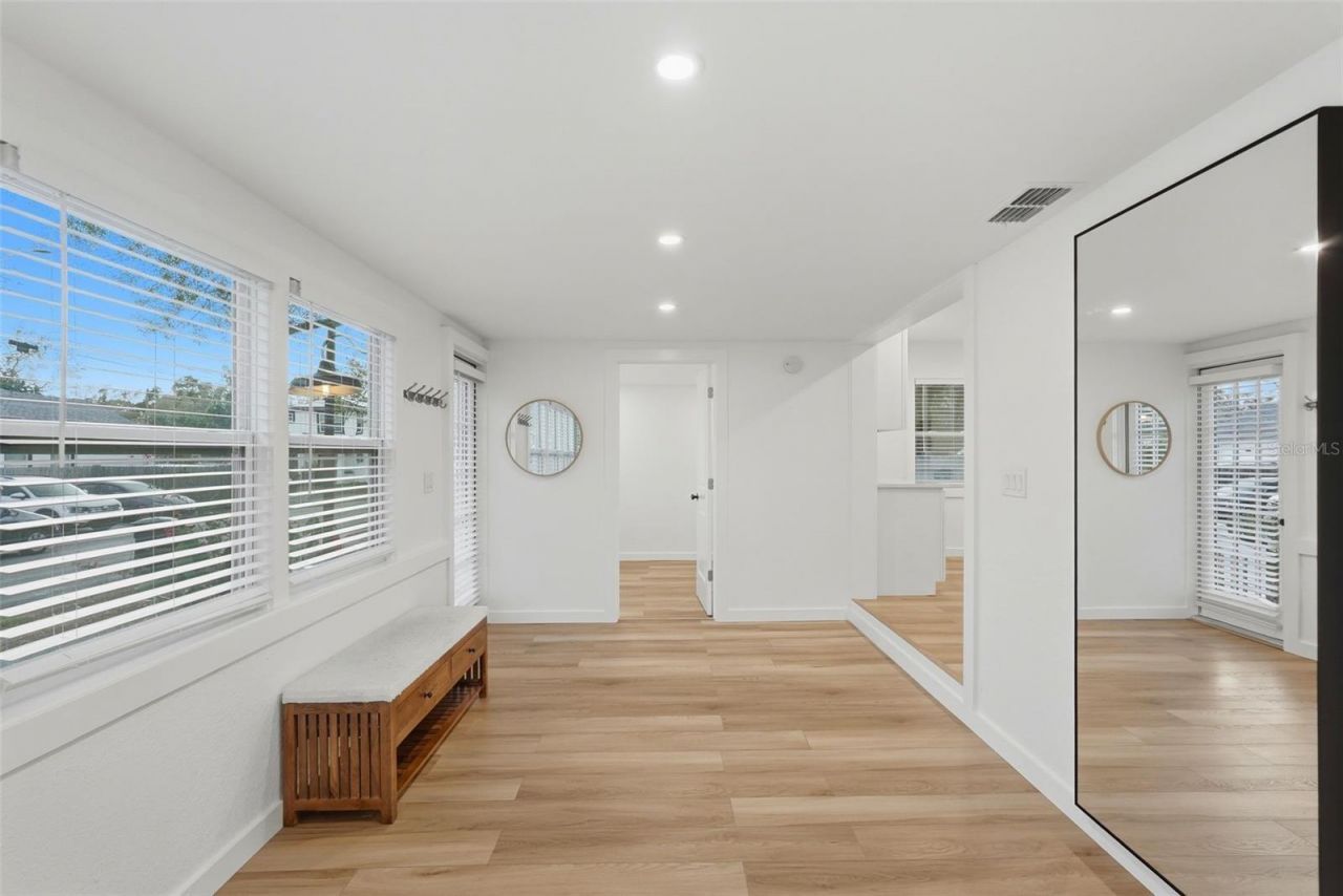 4631 Queensboro Avenue S, Saint Petersburg, FL 33711 Photo