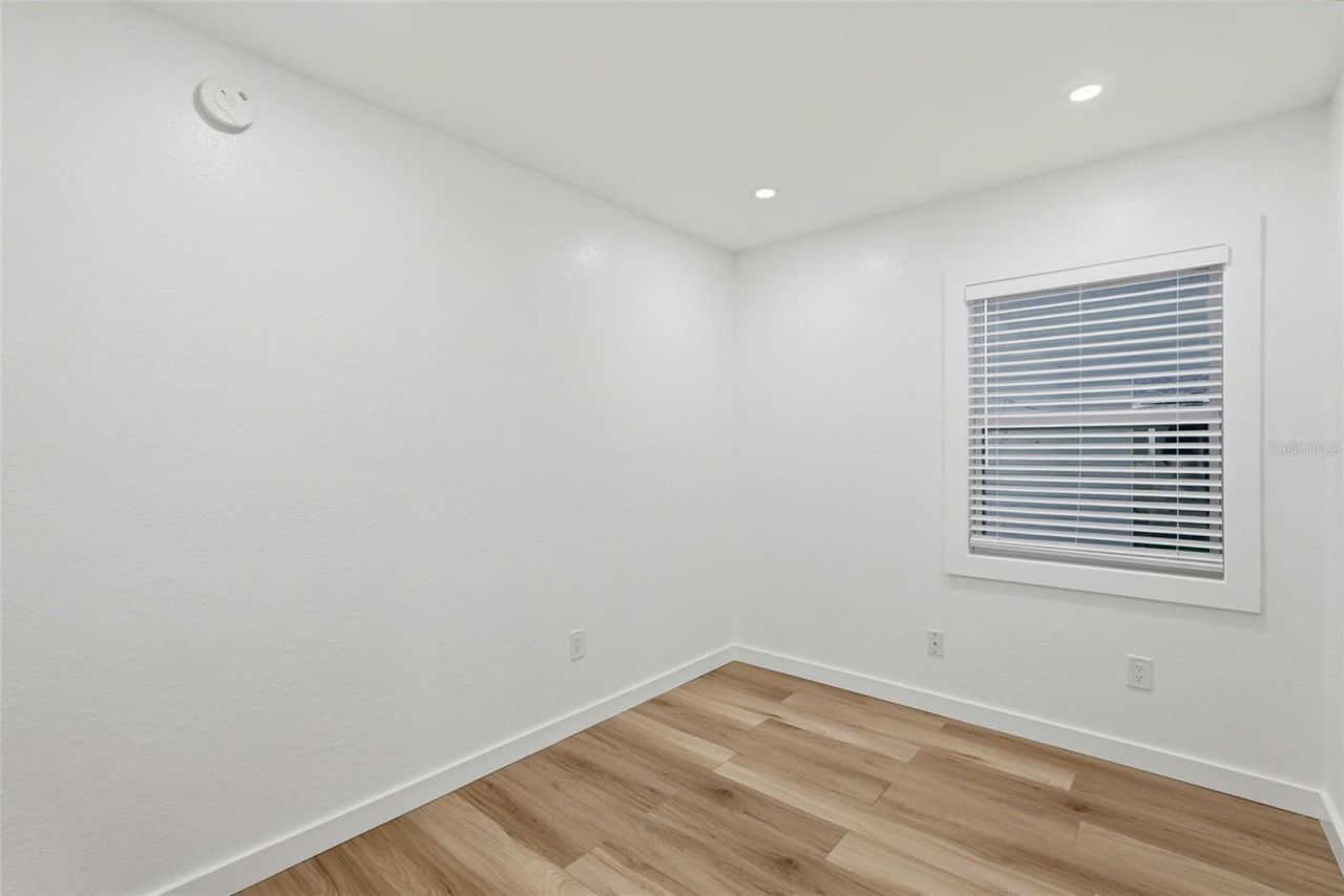 4631 Queensboro Avenue S, Saint Petersburg, FL 33711 Photo