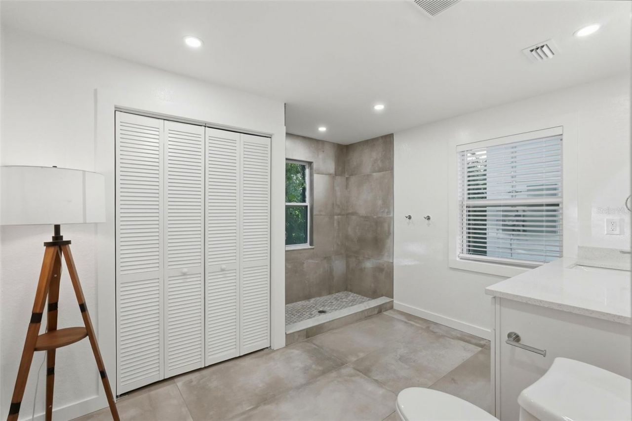 4631 Queensboro Avenue S, Saint Petersburg, FL 33711 Photo