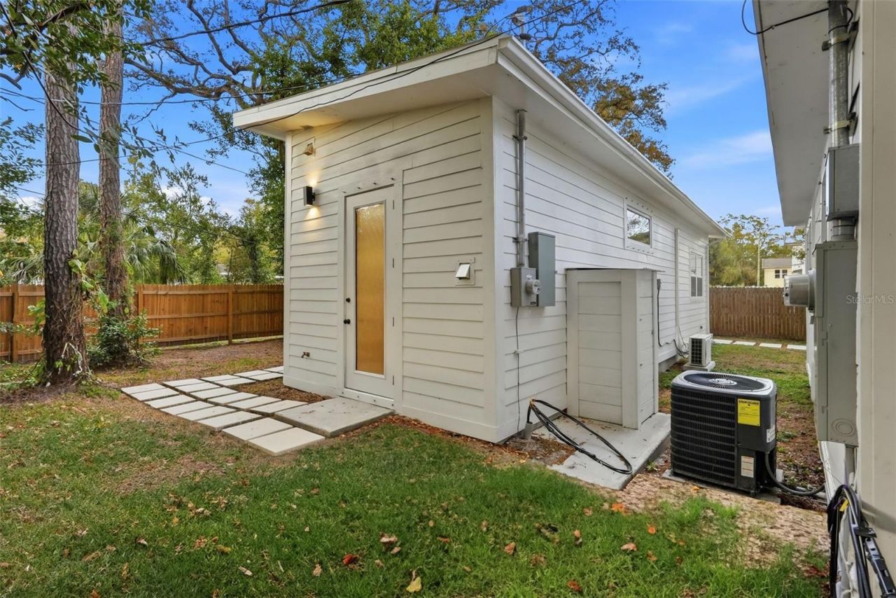 4631 Queensboro Avenue S, Saint Petersburg, FL 33711 Photo