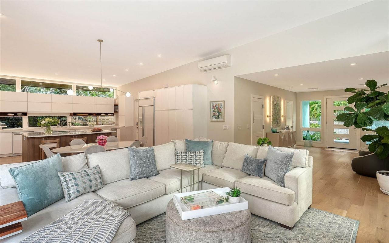 1731 Cunliff Lane, Sarasota, FL 34239 Photo