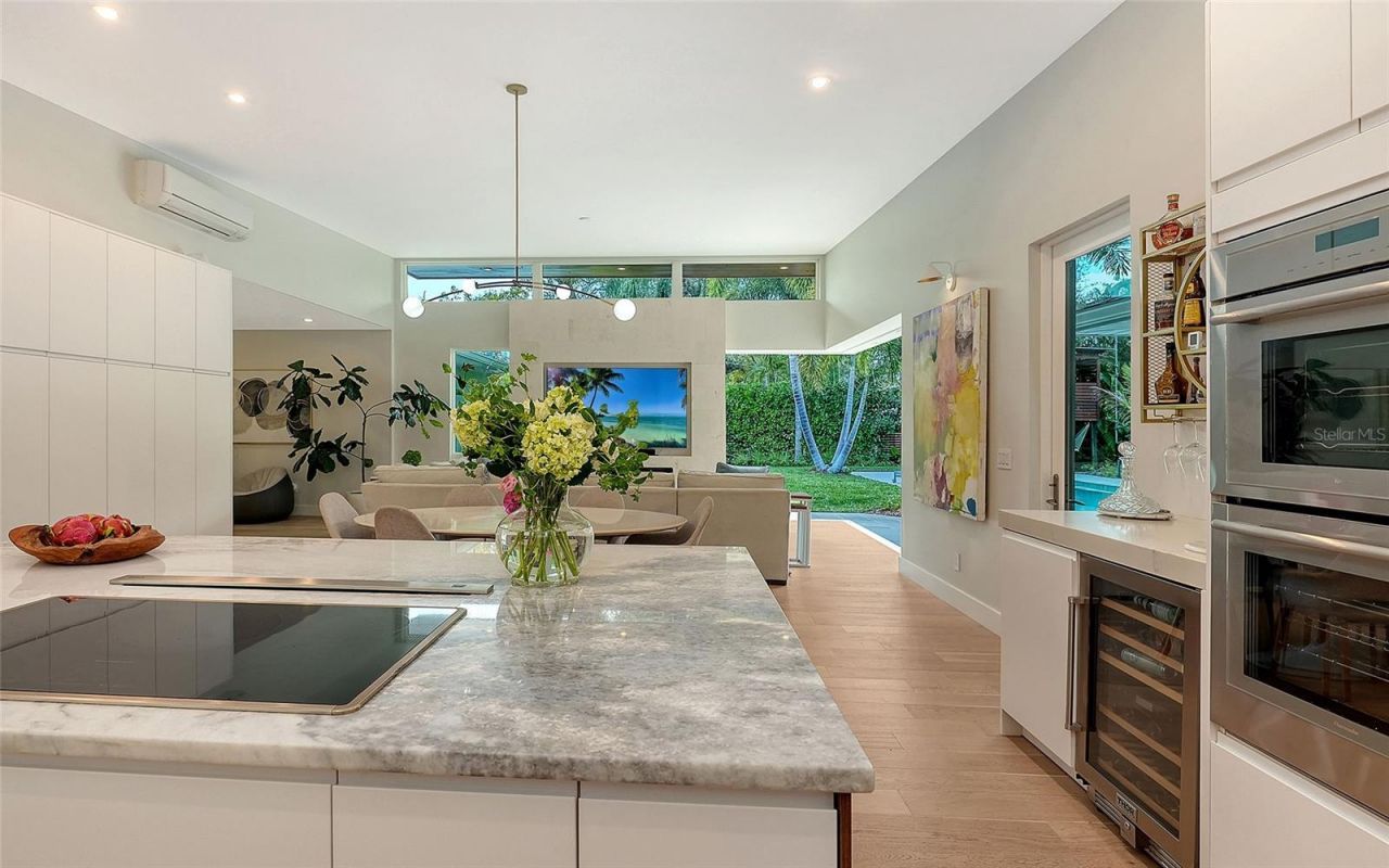 1731 Cunliff Lane, Sarasota, FL 34239 Photo