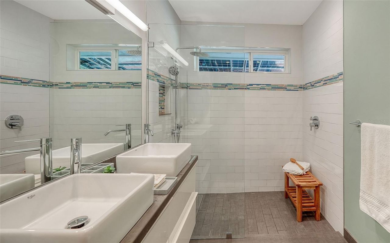 1731 Cunliff Lane, Sarasota, FL 34239 Photo