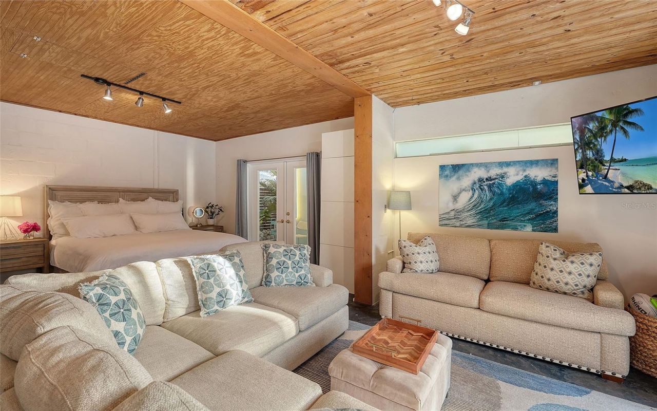 1731 Cunliff Lane, Sarasota, FL 34239 Photo