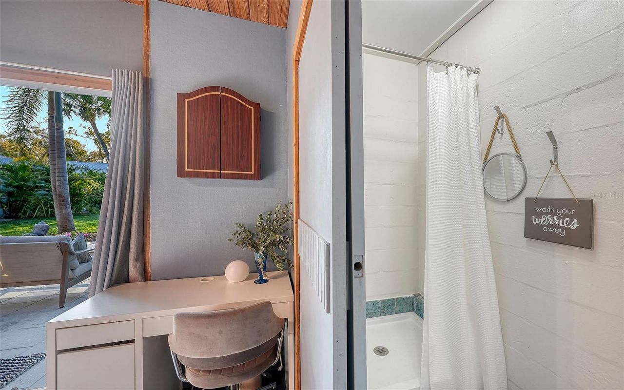 1731 Cunliff Lane, Sarasota, FL 34239 Photo