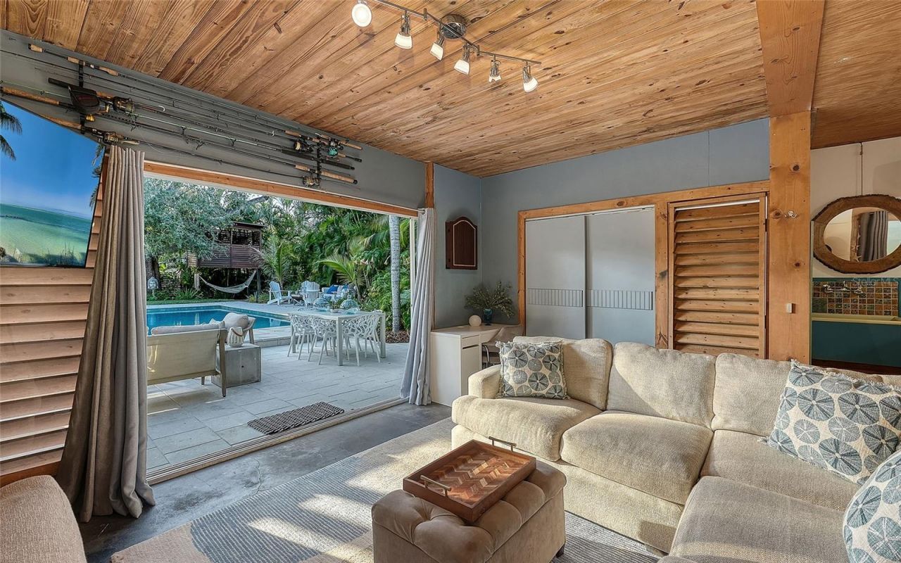 1731 Cunliff Lane, Sarasota, FL 34239 Photo