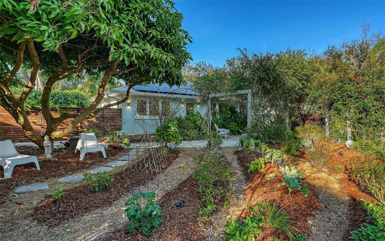 1731 Cunliff Lane, Sarasota, FL 34239 Photo