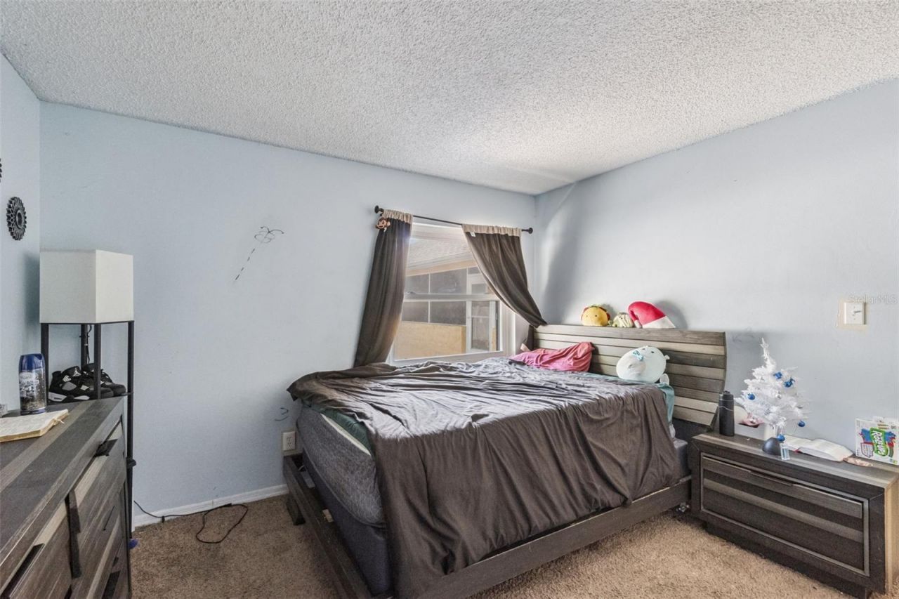 6815 Crescent Ridge Road, Orlando, FL 32810 Photo