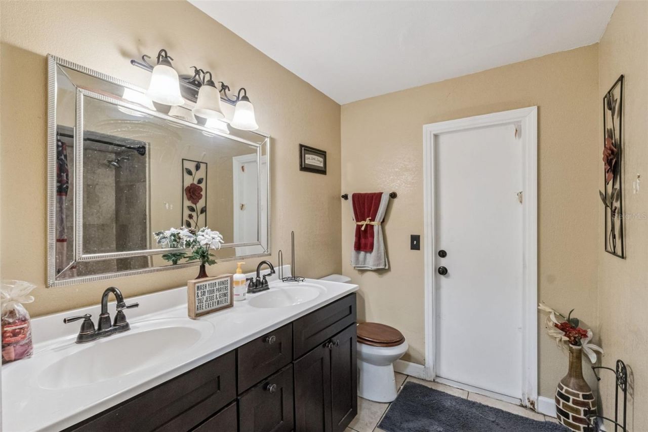 6815 Crescent Ridge Road, Orlando, FL 32810 Photo