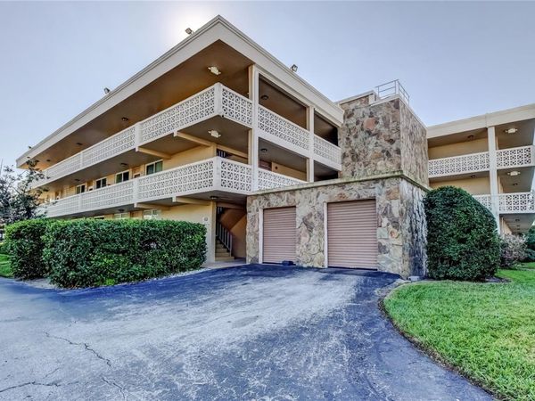 5095 BAY STREET NE, Unit 104, ST PETERSBURG, FL 33703