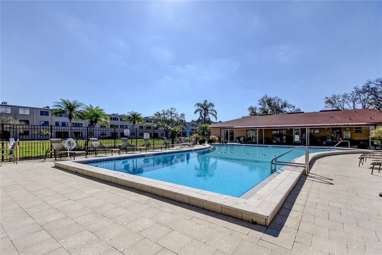 5095 Bay Street Ne, Unit 104, Saint Petersburg, FL 33703 Photo